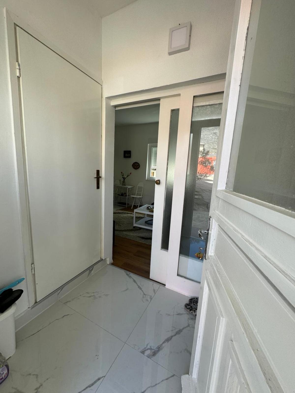 Apartman Nar โมสตาร์ ภายนอก รูปภาพ