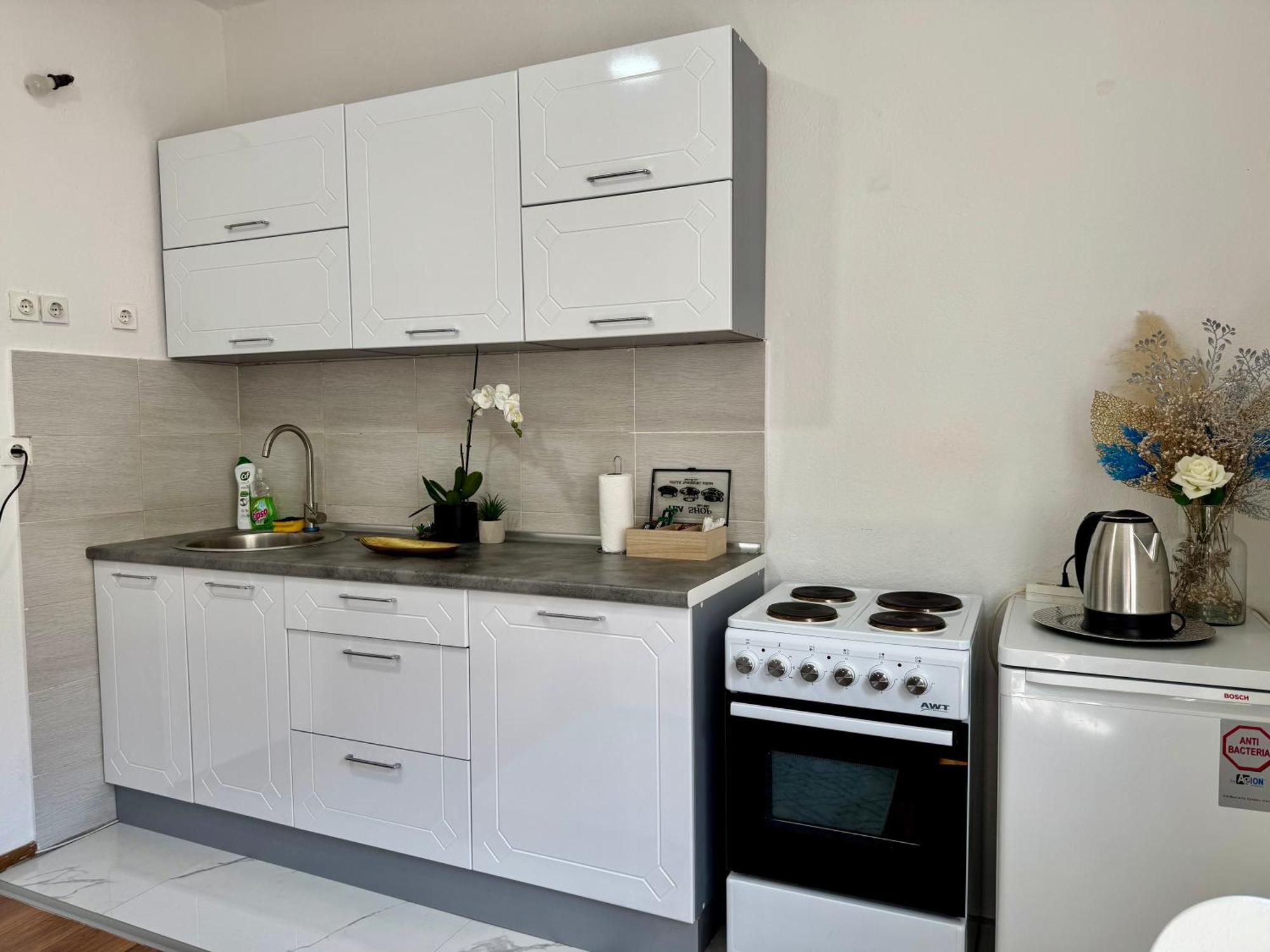 Apartman Nar โมสตาร์ ภายนอก รูปภาพ